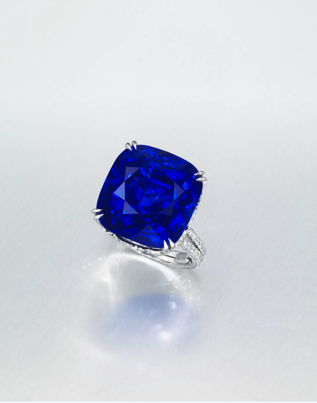 THE REGENT KASHMIR A SUPERB SAPPHIRE AND DIAMOND RING